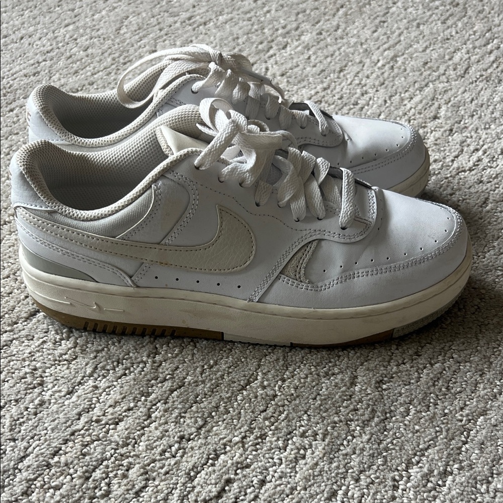 Nike Gamma Force - Size 8
